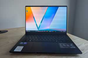 Asus Vivobook S 14 review: 20 hour battery life with nice performance