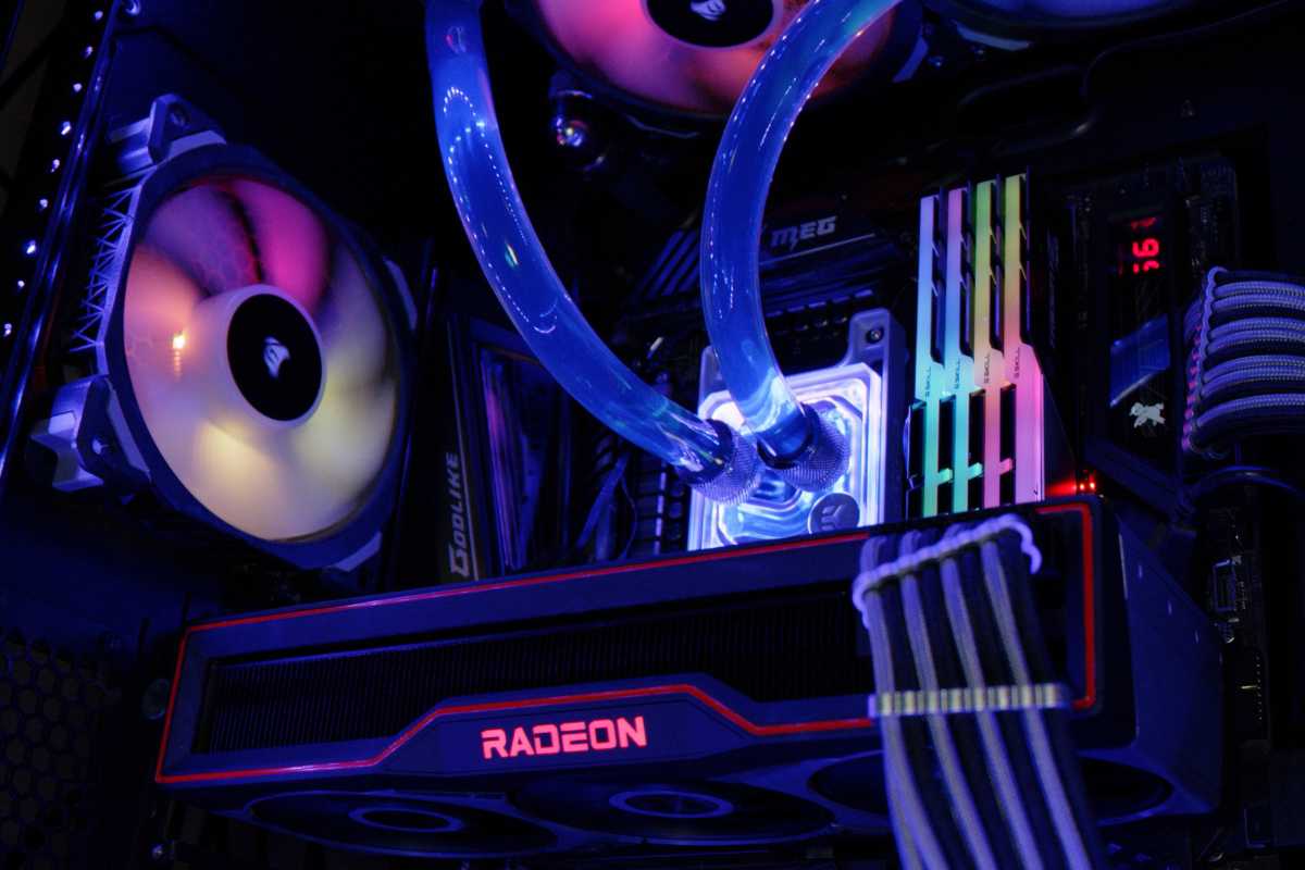 Water cooling AMD Radeon GPU inside PC